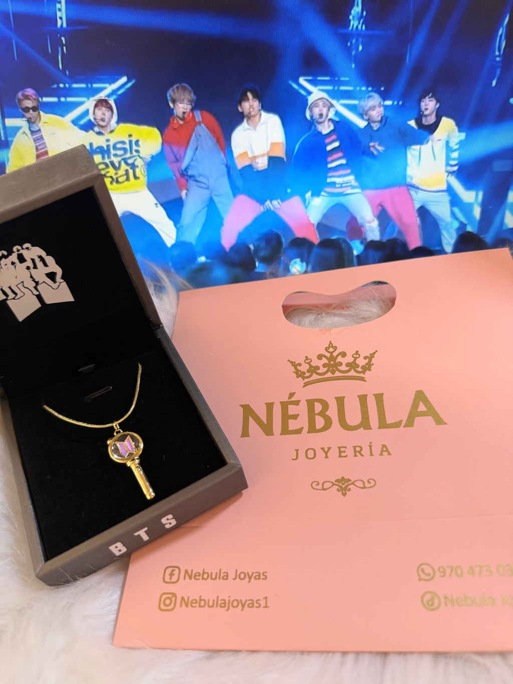 Collar Army bomb dorado ✨🫰